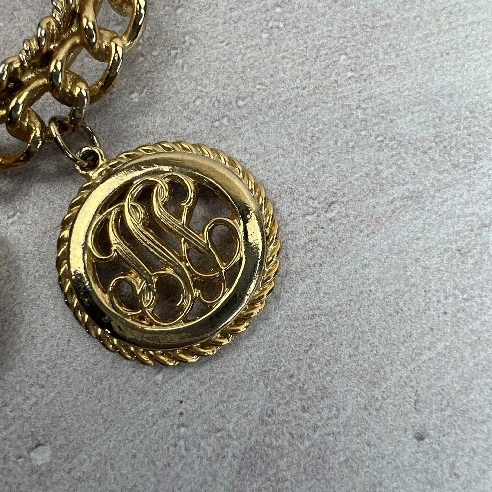 Monogram this exquisite